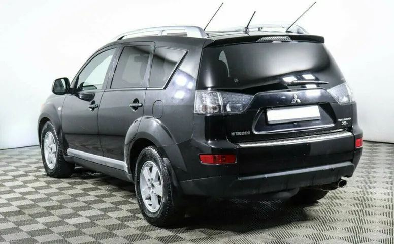 Mitsubishi Outlander 2.4 Вариатор
