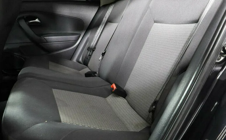 Volkswagen Polo 1.6 Автомат