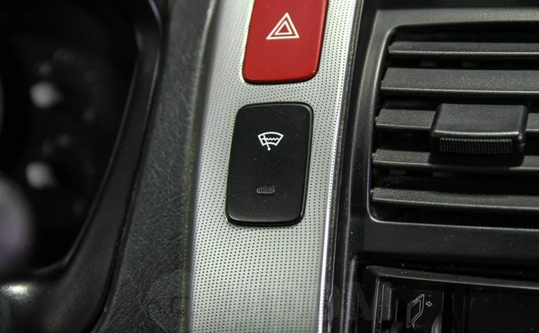 Hyundai Tucson, 1 поколение