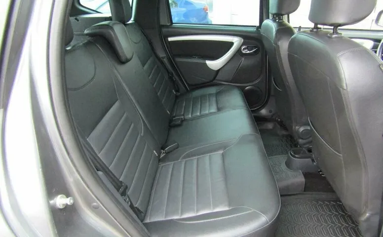 Nissan Terrano III (D10)