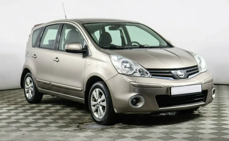 Nissan Note 1.6 Автомат