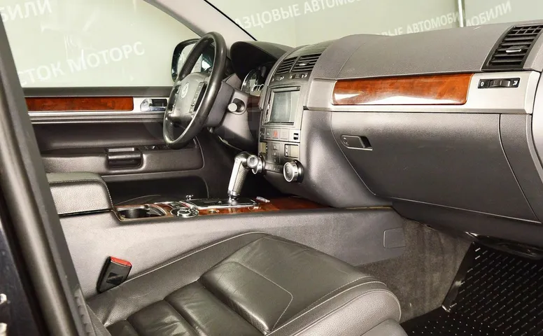 Volkswagen Touareg, 1 поколение, рестайлинг