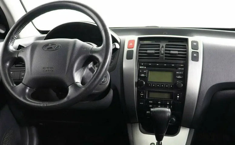 Hyundai Tucson 2.0 Автомат
