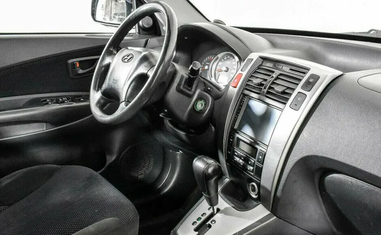 Hyundai Tucson 2.0 Автомат
