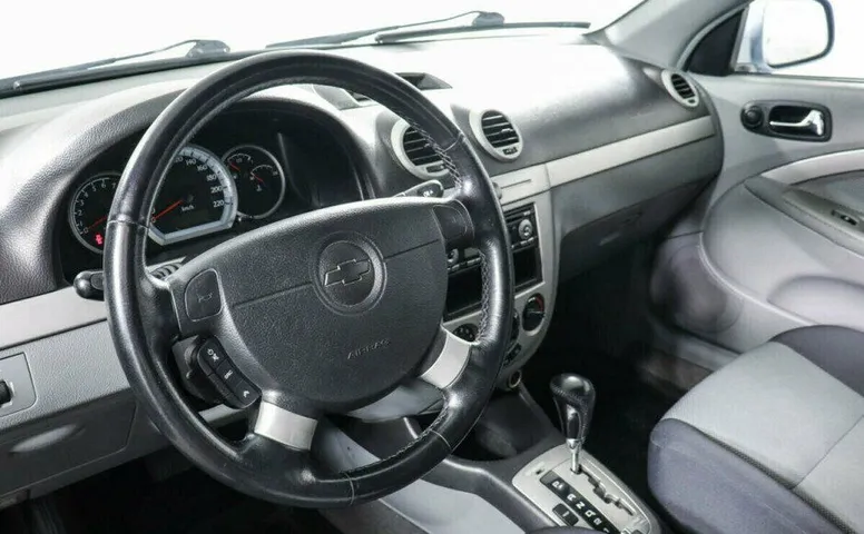Chevrolet Lacetti 1.6 Автомат