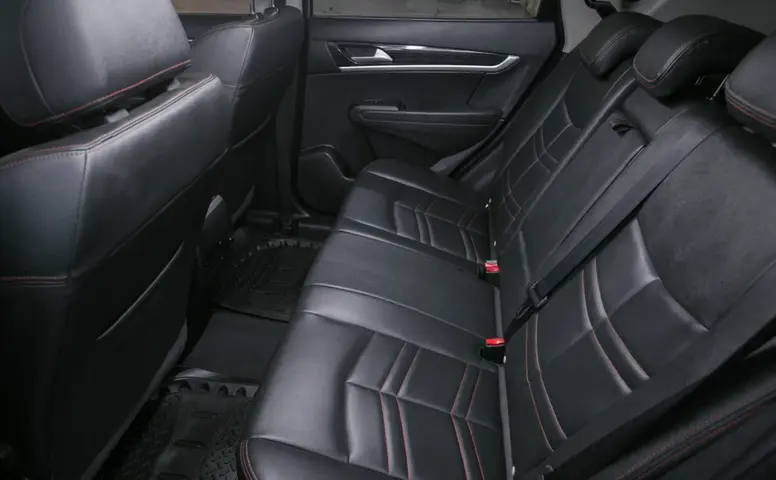 DongFeng AX7