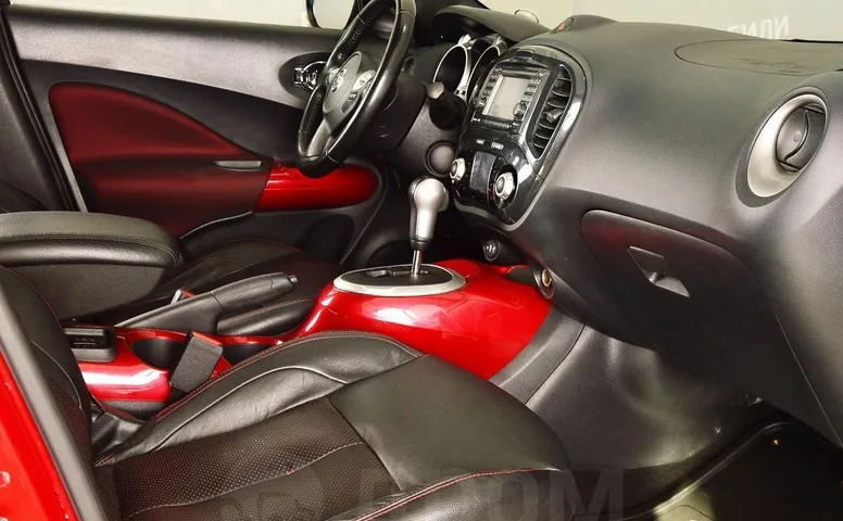 Nissan Juke, 1 поколение