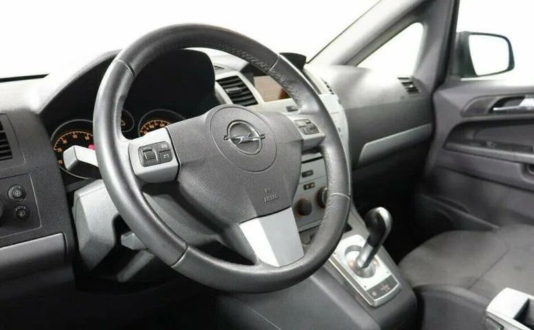 Opel Zafira 1.8 Робот