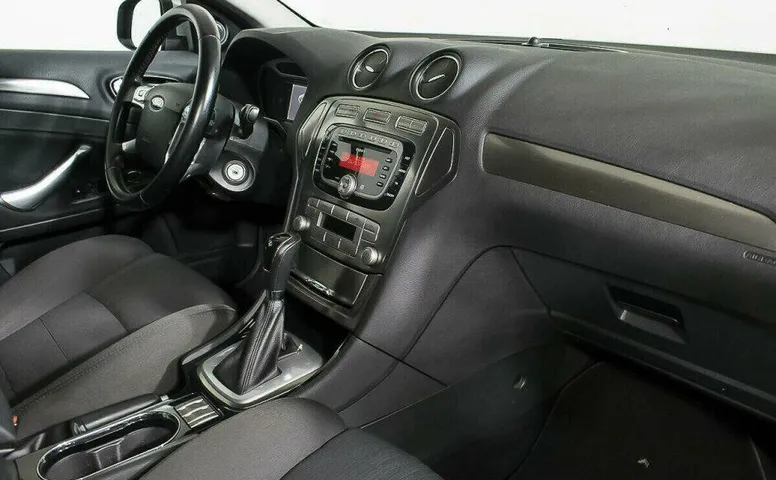 Ford Mondeo 2.3 Автомат