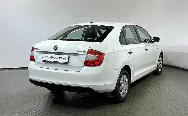 Skoda Rapid, 1 поколение