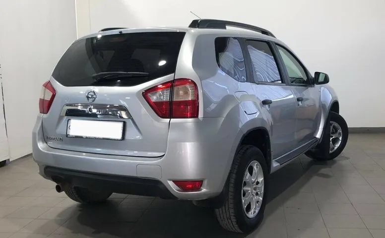 Nissan Terrano III (D10)