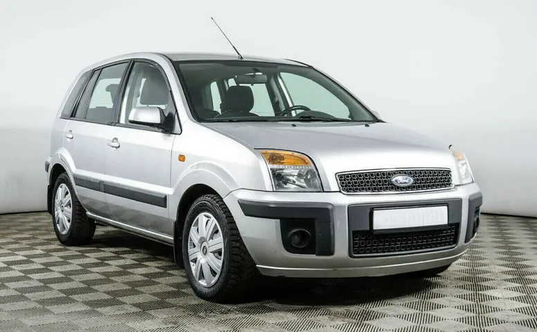 Ford Fusion I Рестайлинг