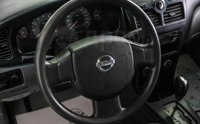 Nissan Almera Classic, 1 поколение