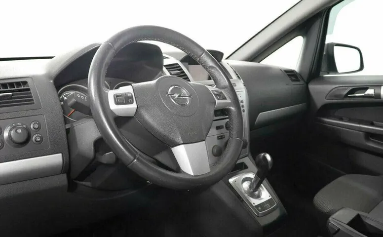 Opel Zafira 1.8 Робот