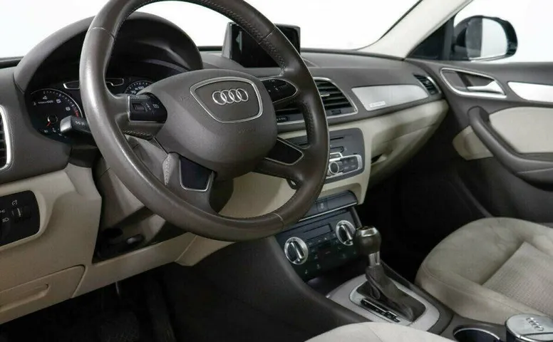 Audi Q3 2.0 Робот