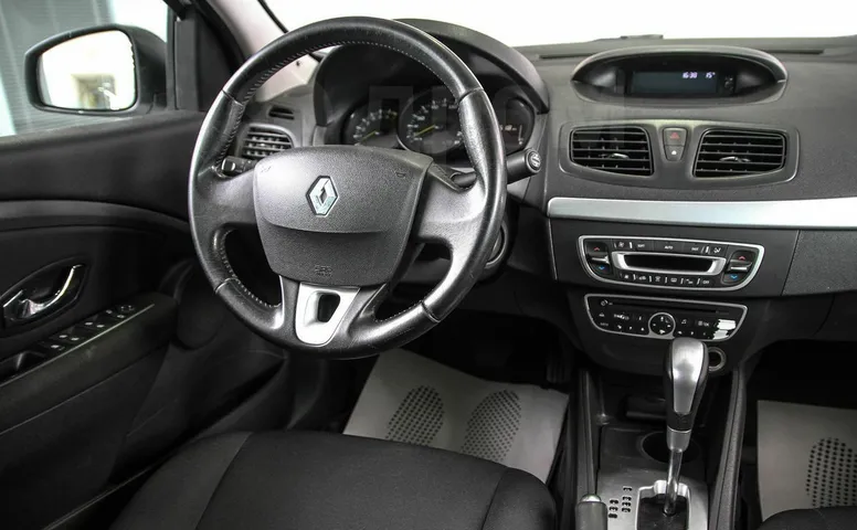 Renault Fluence, 1 поколение