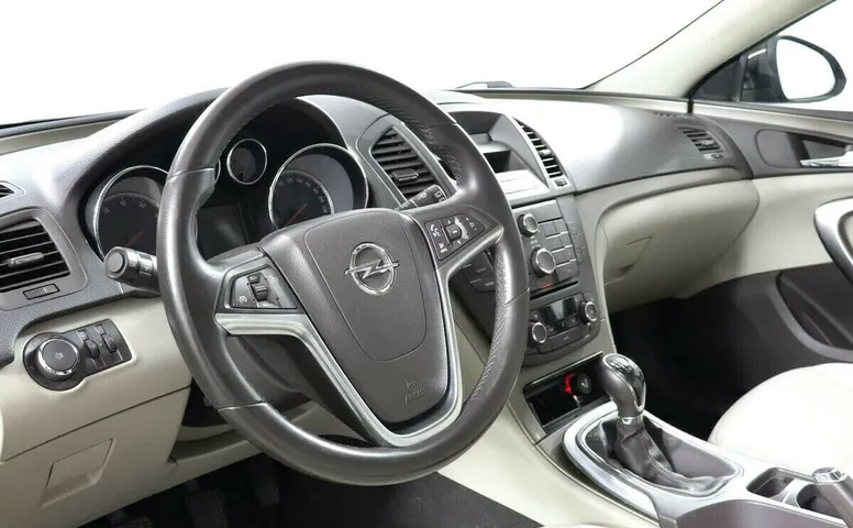 Opel Insignia I