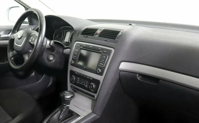 Skoda Octavia 1.8 Робот