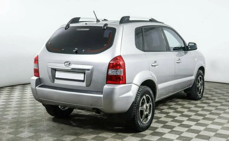 Hyundai Tucson 2.0 Автомат