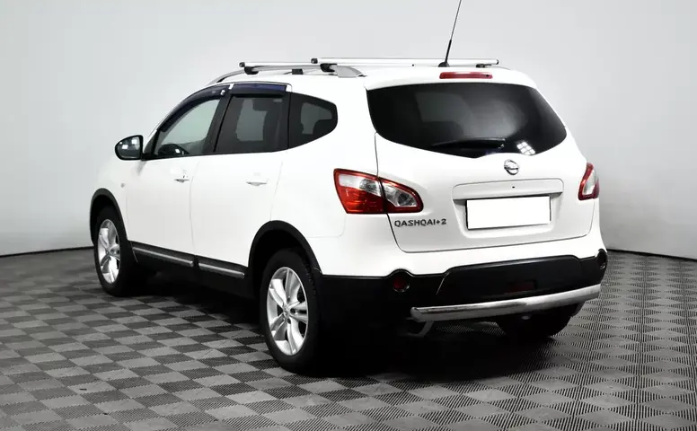 Nissan Qashqai+2