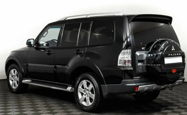 Mitsubishi Pajero 3.8 Автомат